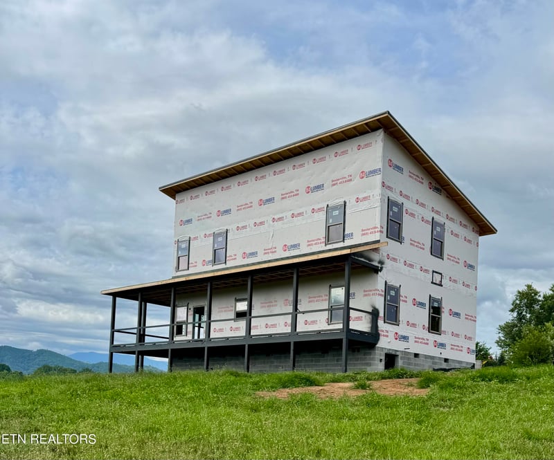 1648 Myers Rd, Sevierville, TN 37862
