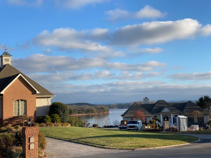 165 Blue Jay Ave, Vonore, TN 37885