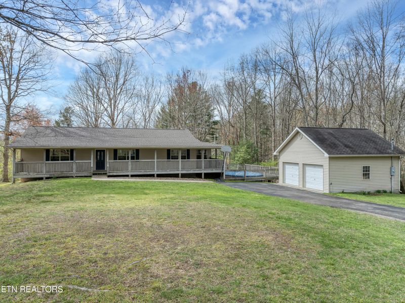 165 Colditz Ln, Oneida, TN 37841