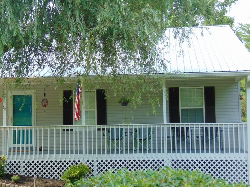 165 E E Cumberland Ln, Speedwell, TN 37870