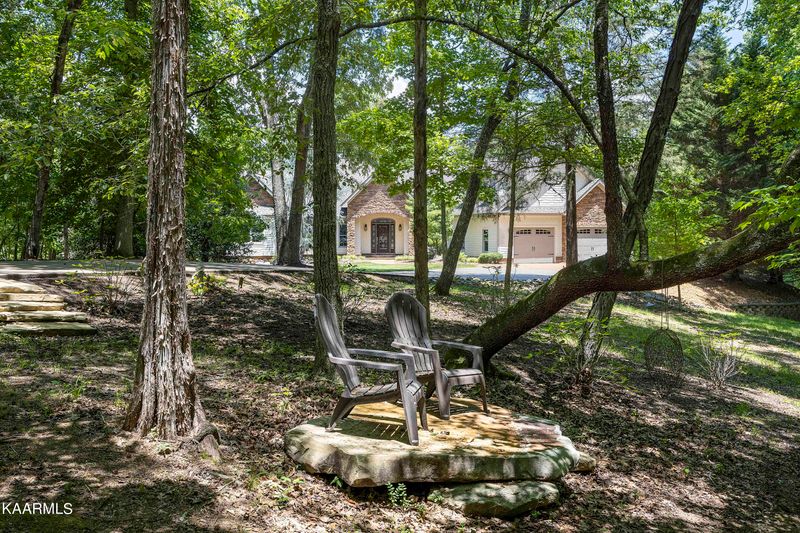 165 E Shore Dr, Rockwood, TN 37854