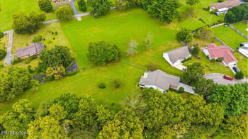 165 Elizabethton Way, Clinton, TN 37716