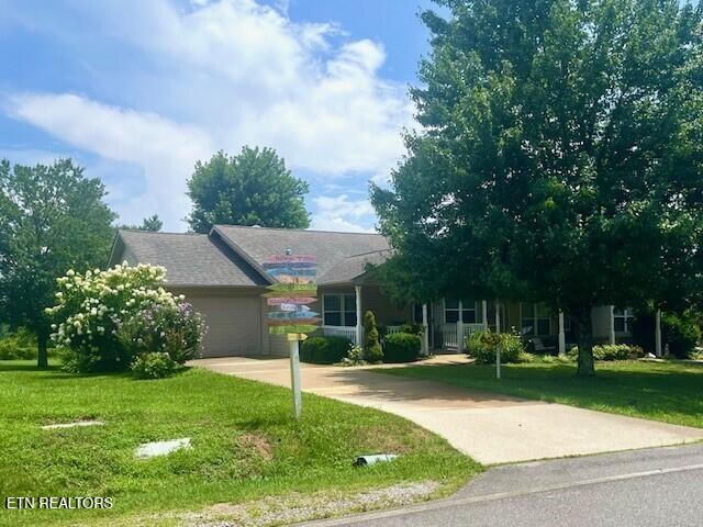 165 Grandview Ln, Crossville, TN 38571