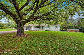 165 Justice Rd, Oliver Springs, TN 37840