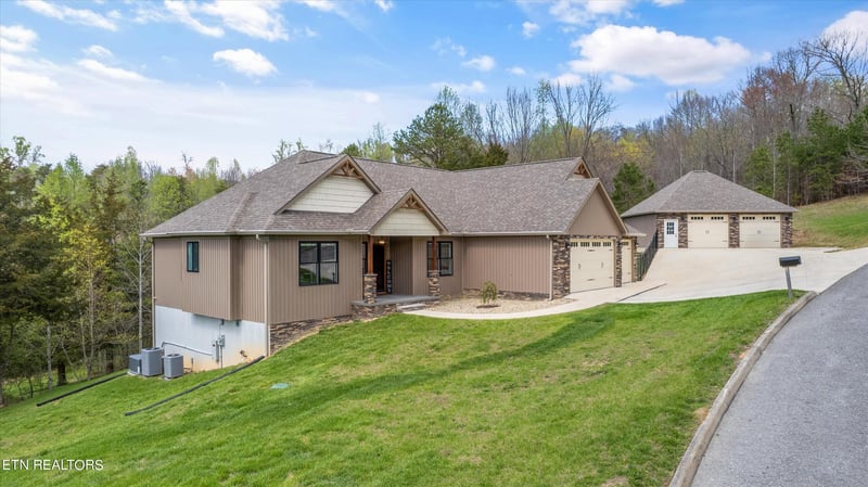 165 Lake Ridge Dr, Maynardville, TN 37807