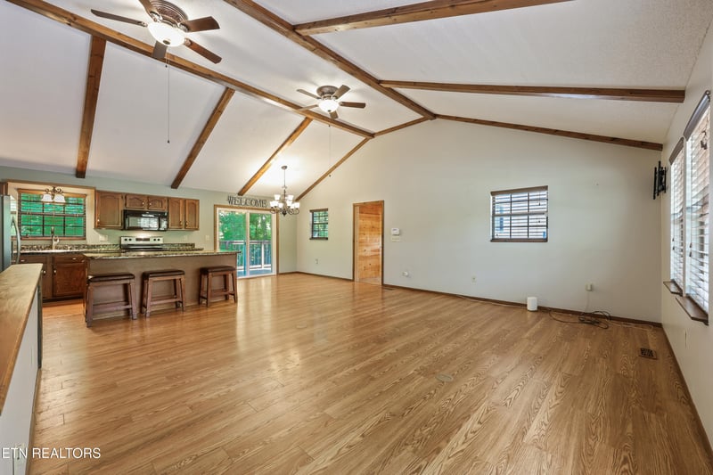165 Lenz Dr, Kodak, TN 37764