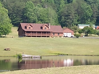 165 Lowe Galyon Ln, Philadelphia, TN 37846