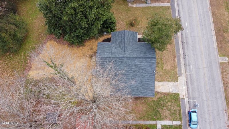165 N Alabama Rd, Oak Ridge, TN 37830