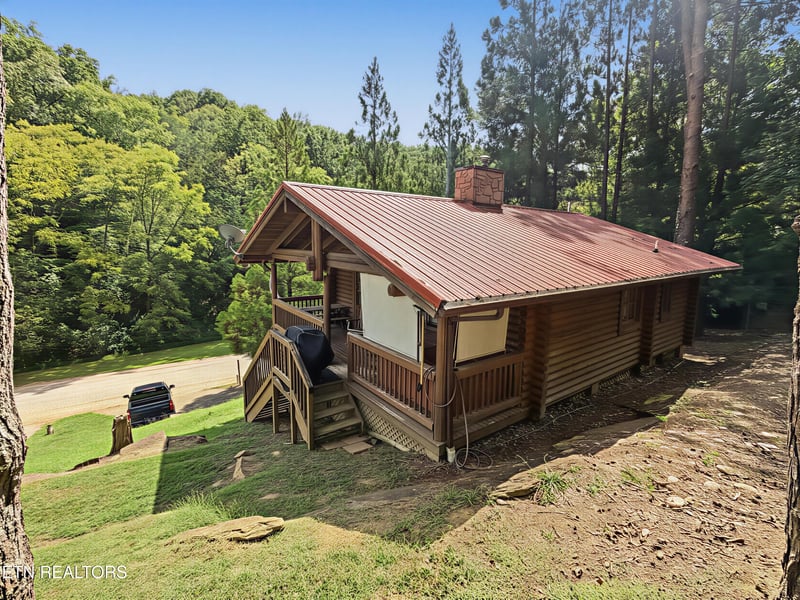 165 N Smoky Mountain Way, Sevierville, TN 37876