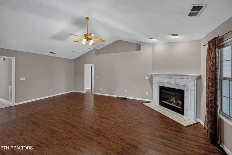 1650 Maremont Rd, Knoxville, TN 37918