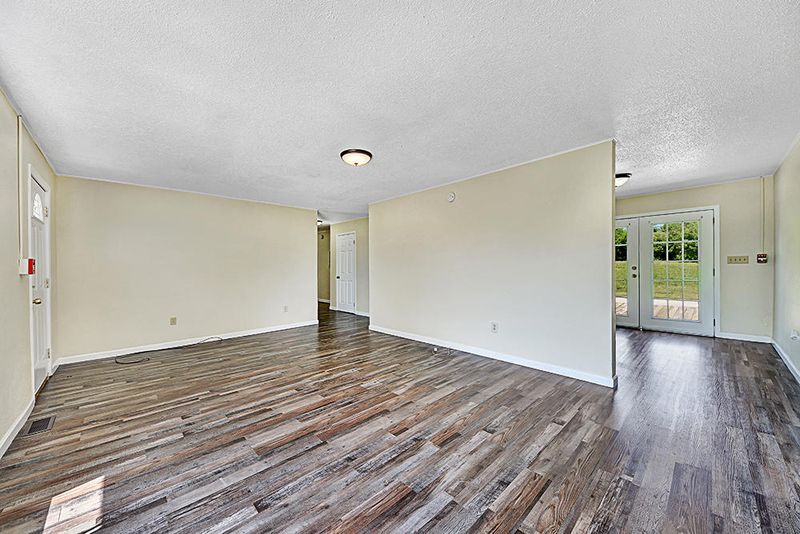 1650 Monroe St, Sweetwater, TN 37874