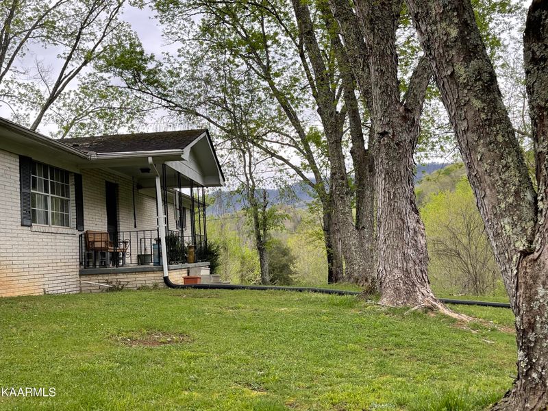 1650 Old Chilhowee Rd, Seymour, TN 37865