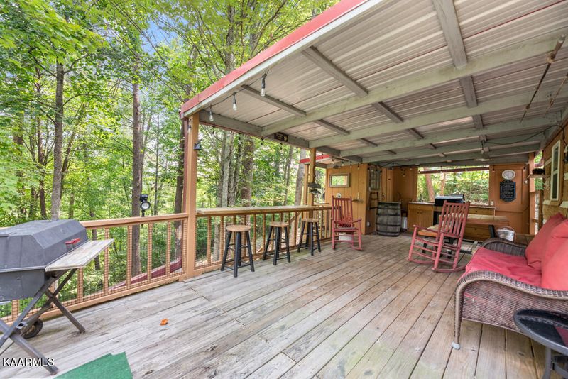 1650 Ridgecrest Dr, Sevierville, TN 37876
