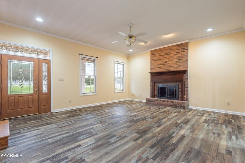 1651 Grove St, Loudon, TN 37774