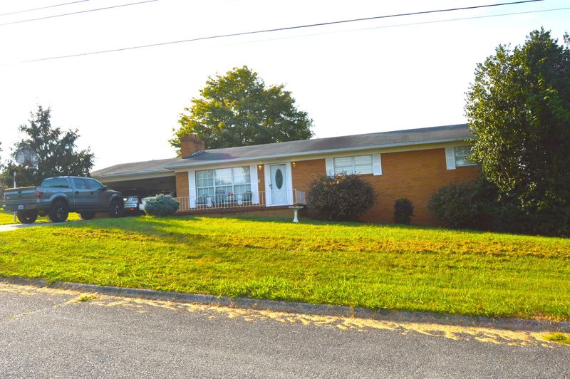1653 Jefferson St, Morristown, TN 37814