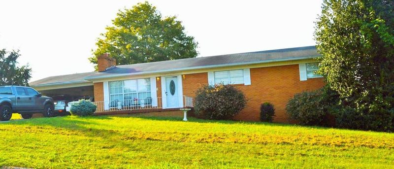 1653 Jefferson St, Morristown, TN 37814