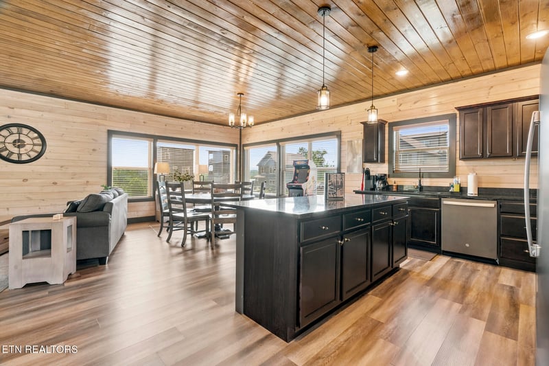 1654 Veterans Blvd #42, Sevierville, TN 37862