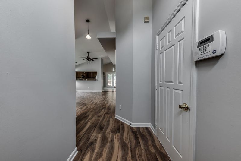 1655 Chenoweth Cir, Knoxville, TN 37909