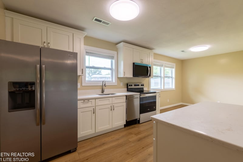 1658 Laurans Ave, Knoxville, TN 37915