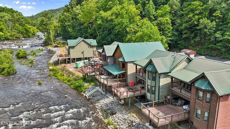 1659 Cherohala, Tellico Plains, TN 37385