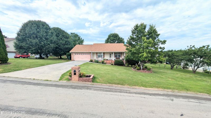1659 Jasmine Tr, Sevierville, TN 37862