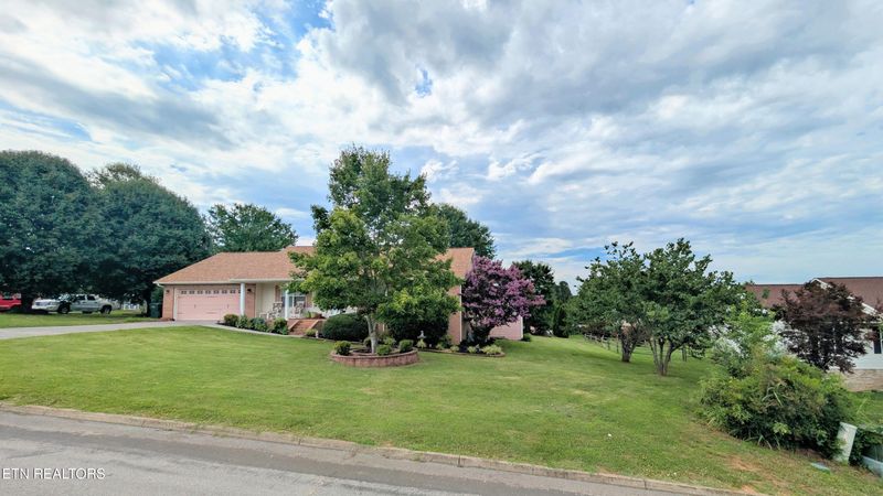 1659 Jasmine Tr, Sevierville, TN 37862