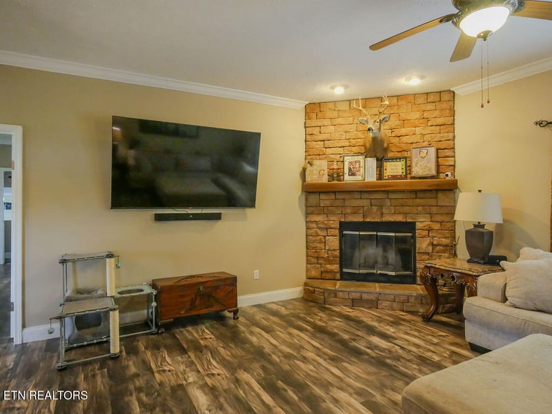166 County Road 168, Athens, TN 37303