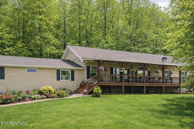 166 County Road 168, Athens, TN 37303