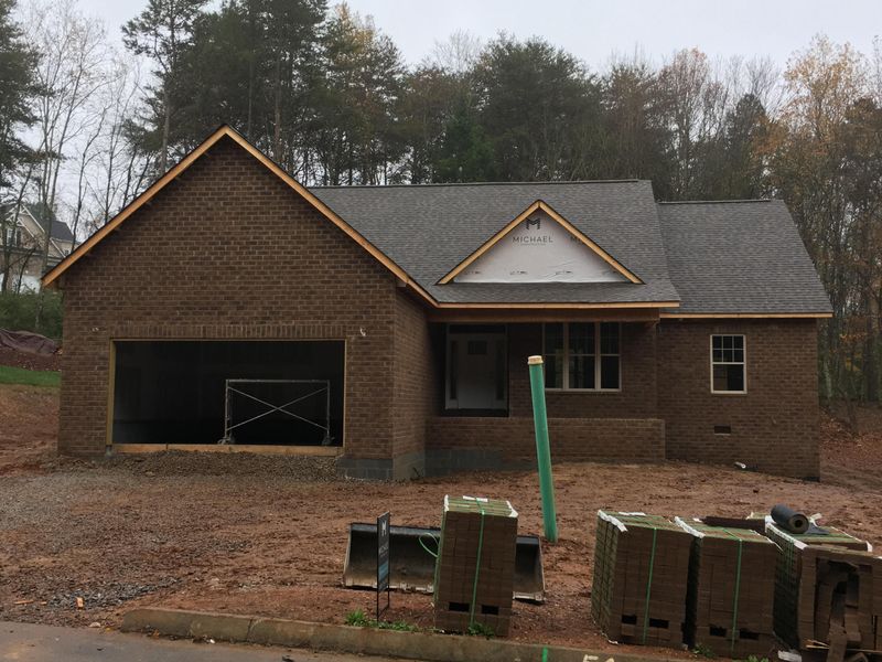 166 Dynasty Dr, Lenoir City, TN 37771