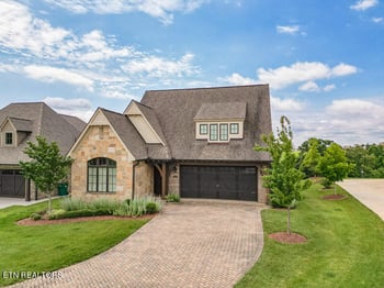 166 E Highlands Cir, Lenoir City, TN 37772