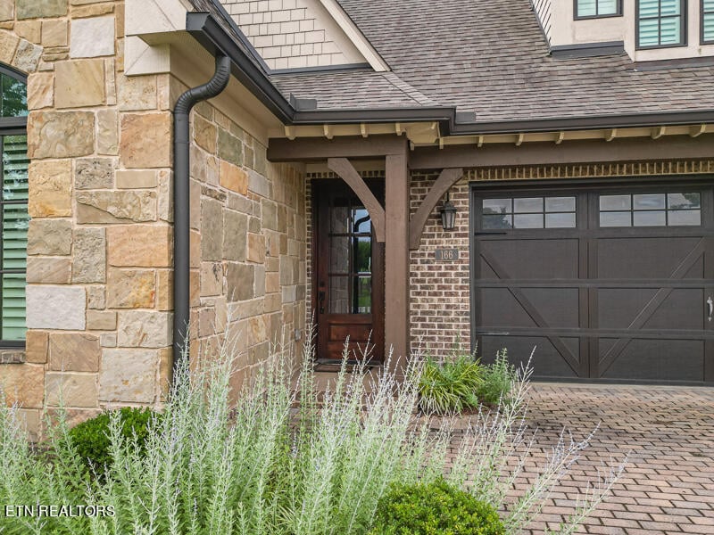 166 E Highlands Cir, Lenoir City, TN 37772