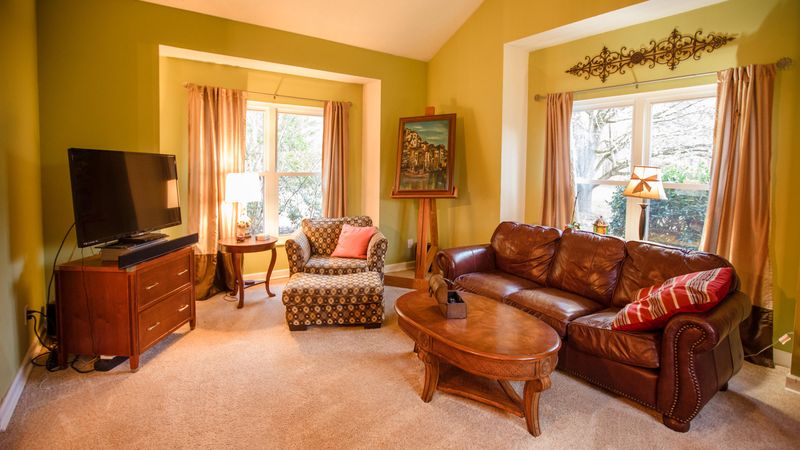 166 Glassboro Dr, Oak Ridge, TN 37830