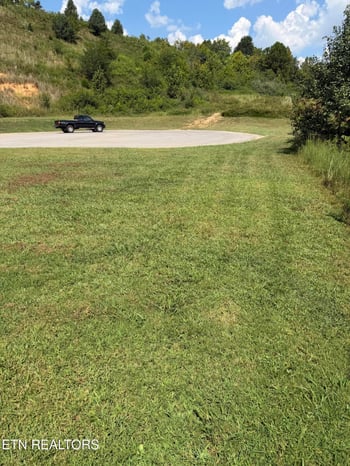 166 Harbour Pointe Ln, Oak Ridge, TN 37830