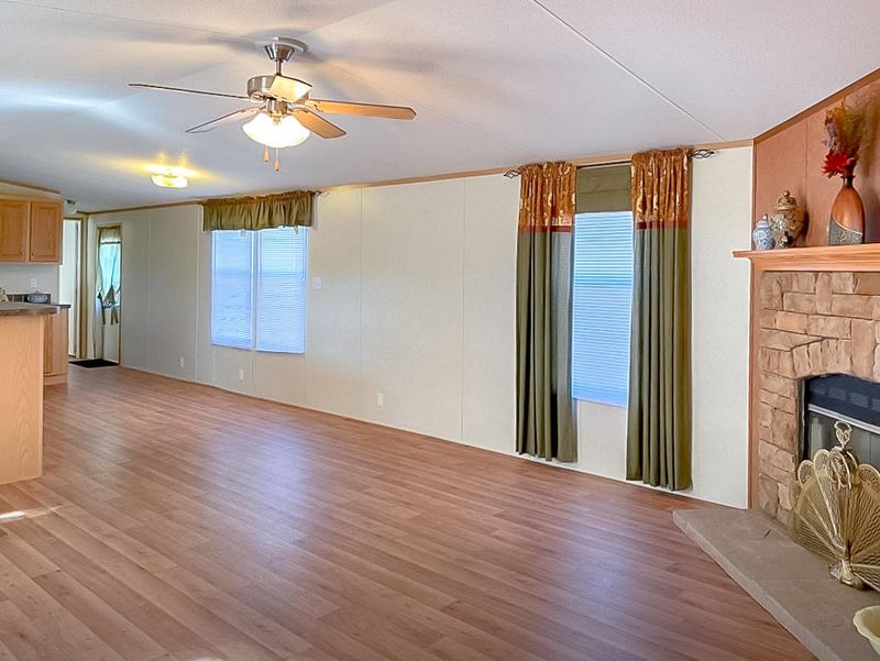 166 Hawn Ln, Harriman, TN 37748