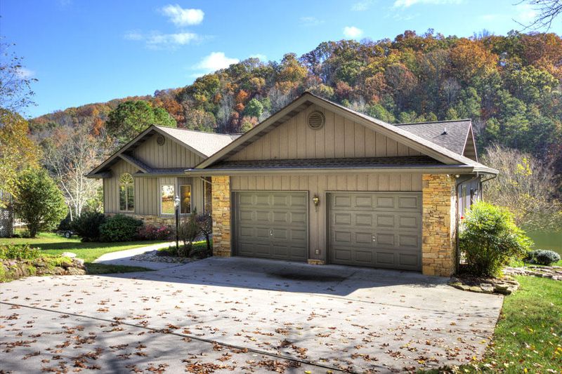 166 Noya Way, Loudon, TN 37774