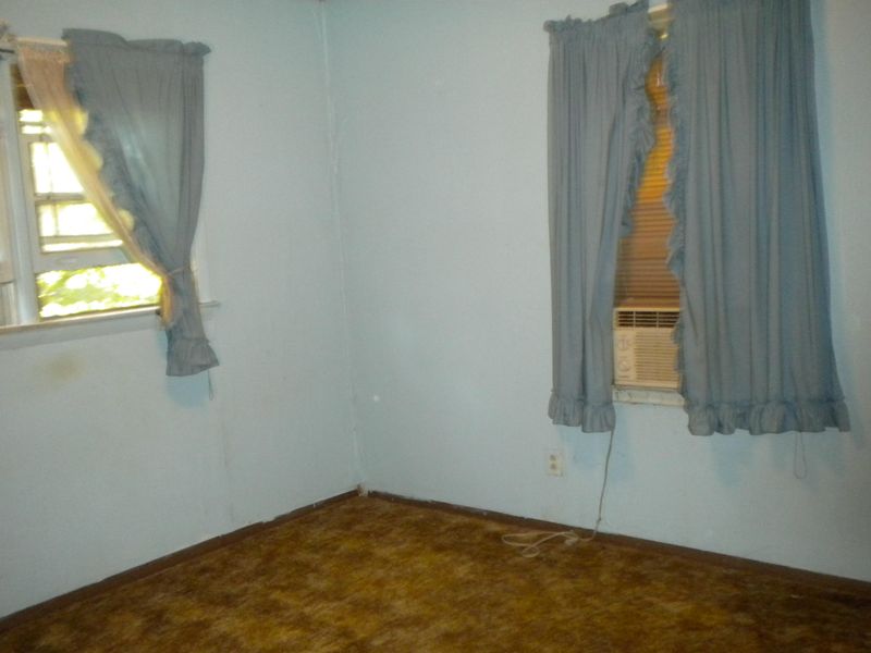 1661 Dupont, Seymour, TN 37865