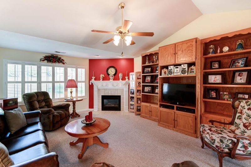 1662 Maremont Rd, Knoxville, TN 37918