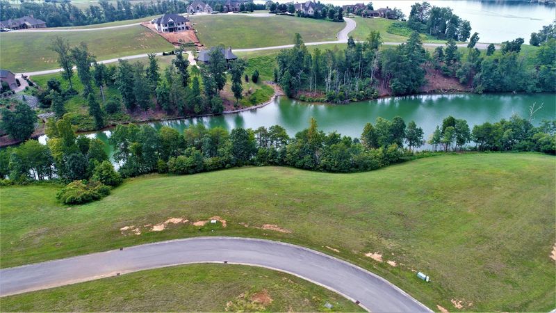 1663 Halyard Rd, Lenoir City, TN 37772