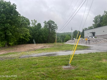 1665 Roane State Hwy, Harriman, TN 37748