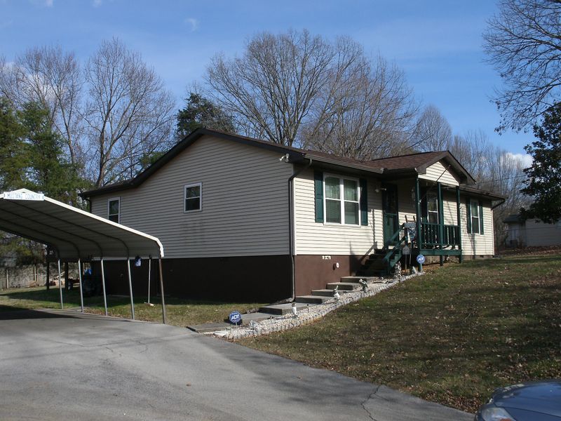 1666 Middlesettlements, Maryville, TN 37801