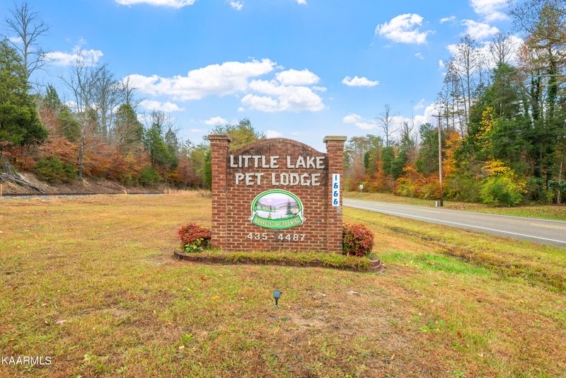 1666 Oliver Springs Hwy, Clinton, TN 37716