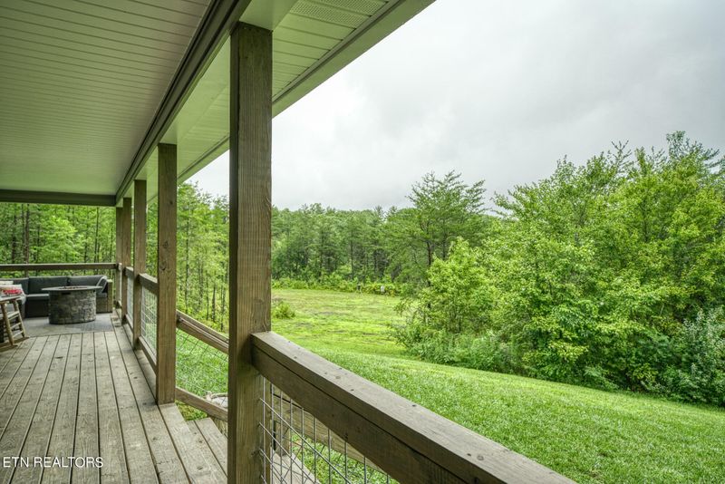 167 Hedgecoth Rd, Crab Orchard, TN 37723