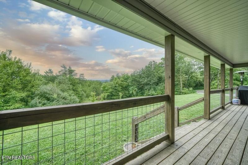167 Hedgecoth Rd, Crab Orchard, TN 37723