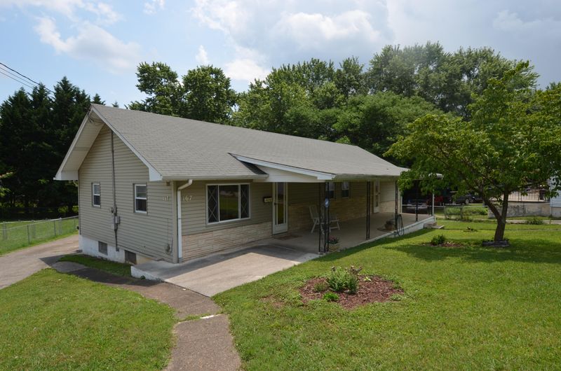167 Hillside Rd, Oak Ridge, TN 37830
