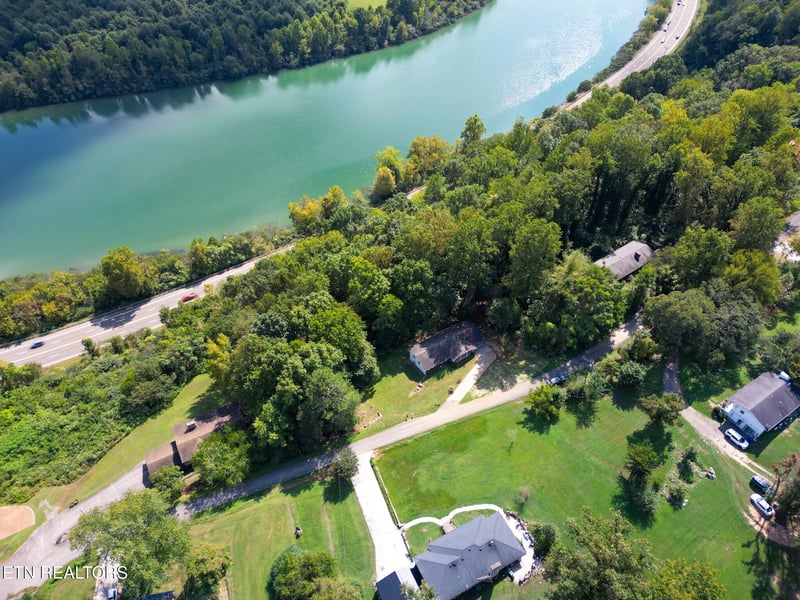 167 Hudson Ln, Clinton, TN 37716