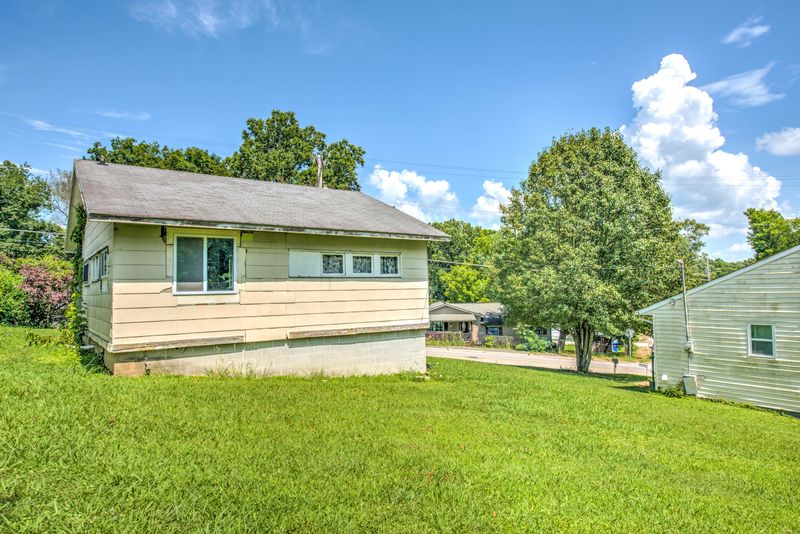 167 Johnson Rd, Oak Ridge, TN 37830