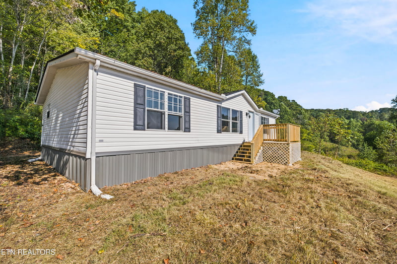 167 Marina Ln, Lafollette, TN 37766