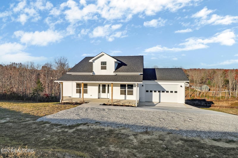 167 Pine Creek Rd, Oneida, TN 37841