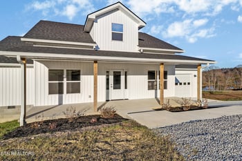 167 Pine Creek Rd, Oneida, TN 37841