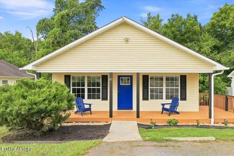 167 Red Bud Ln, Sevierville, TN 37876